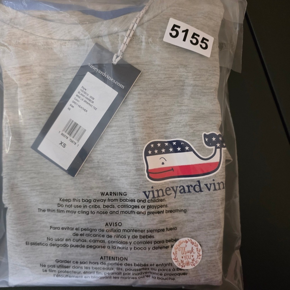 Vineyard Vines Graphic Tee Mens XS Grey Heather USA Whale NWT - Picture 13 of 14